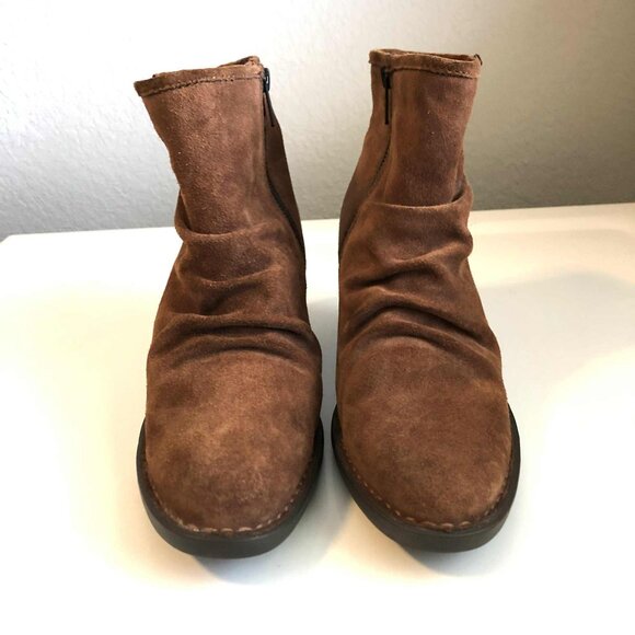 New BORN Aire Ruched Suede Slouchy Ankle Booties Sienna Brown 8.5 MSRP $170 - Picture 4 of 9